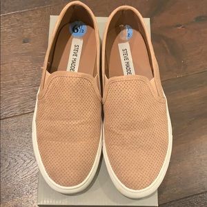 Steve Madden women’s shoe